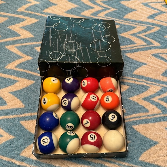 Vintage Billard ball set - Picture 2 of 2